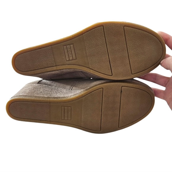TOMS | Suede Desert Wedges | Women's | Size 8.5 | Ankle Booties - Picture 11 of 16